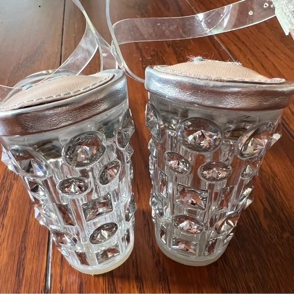 Betsy Johnson, clear lucite heels. - Picture 2 of 6